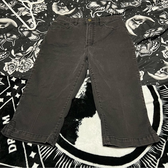 None Pants - Side Slit Retro Capri Jeans, US10